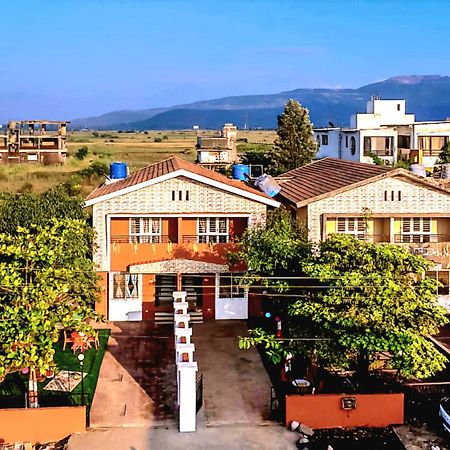 Ll Empyrean Stay Ll Airawat Villa Ll 2Bhk Ll Ac Ll Private Pool Ll Wifi Ll Лонавала Экстерьер фото