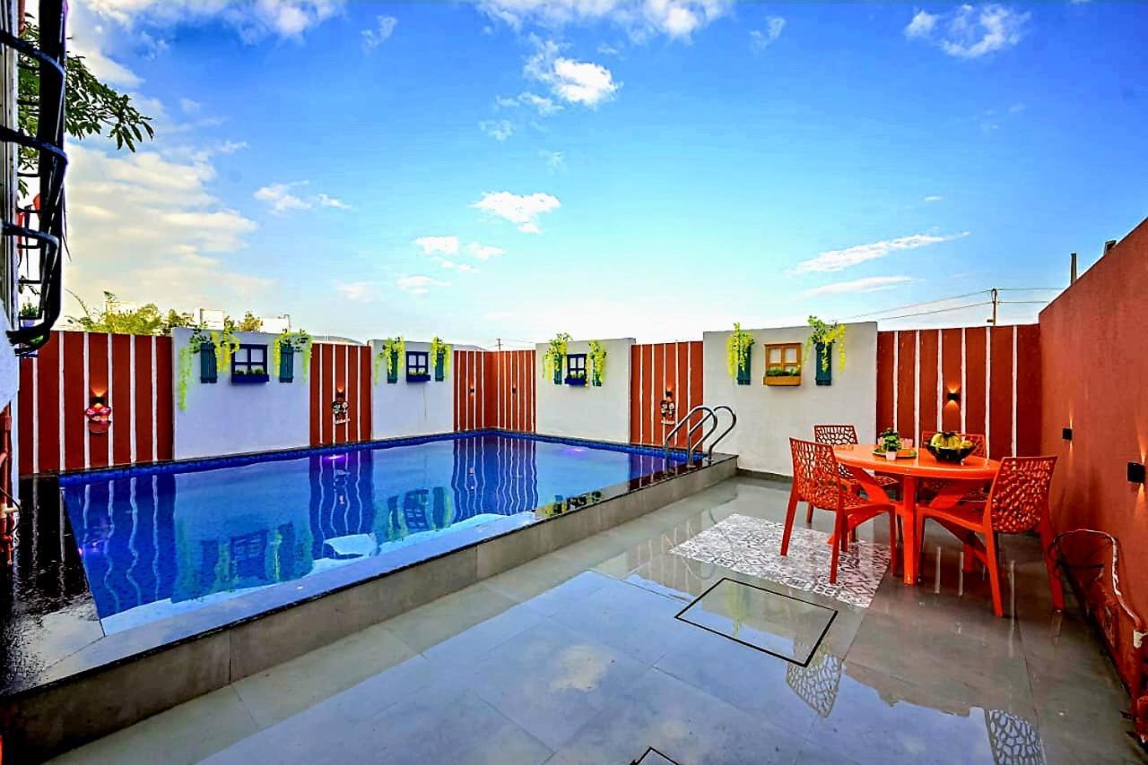 Ll Empyrean Stay Ll Airawat Villa Ll 2Bhk Ll Ac Ll Private Pool Ll Wifi Ll Лонавала Экстерьер фото